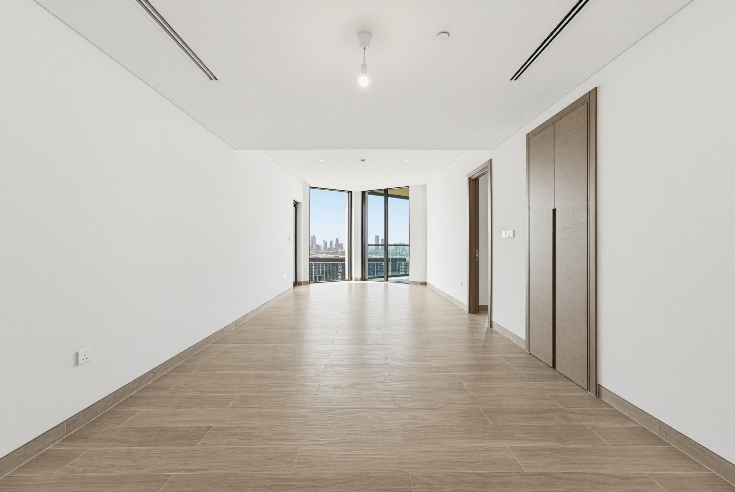 2.5 Bed | Downtown & Sanctuary Views | Waves Opulence