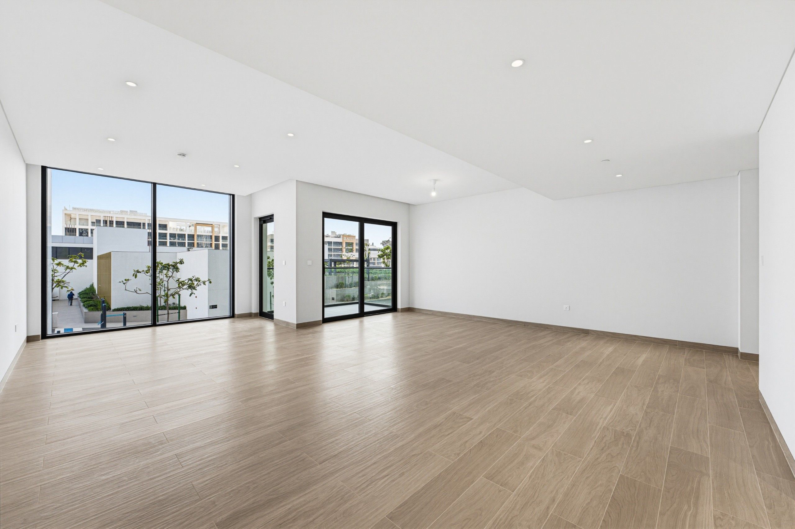 Waves Opulence | Mid Floor | Sanctuary Views